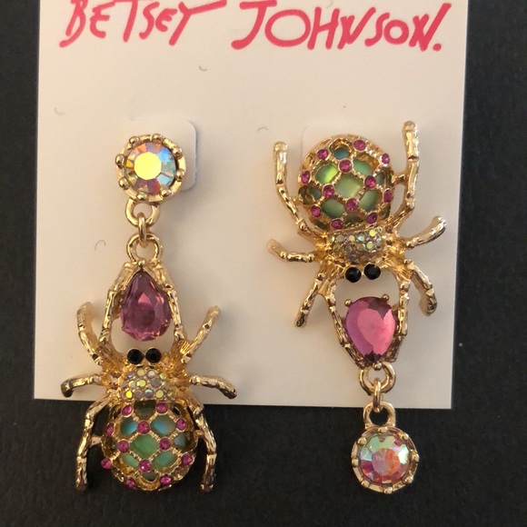 Betsey Johnson Gold Tone Creepshow Spider Mismatch Drop Earrings Crystal NWT - Picture 9 of 11